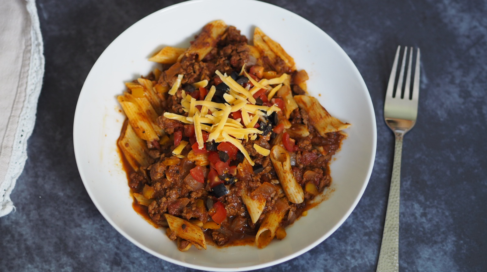 Hello Fresh Recipe Review | Beef Ragu Rigatoni with Olive & Tomato Salsa
